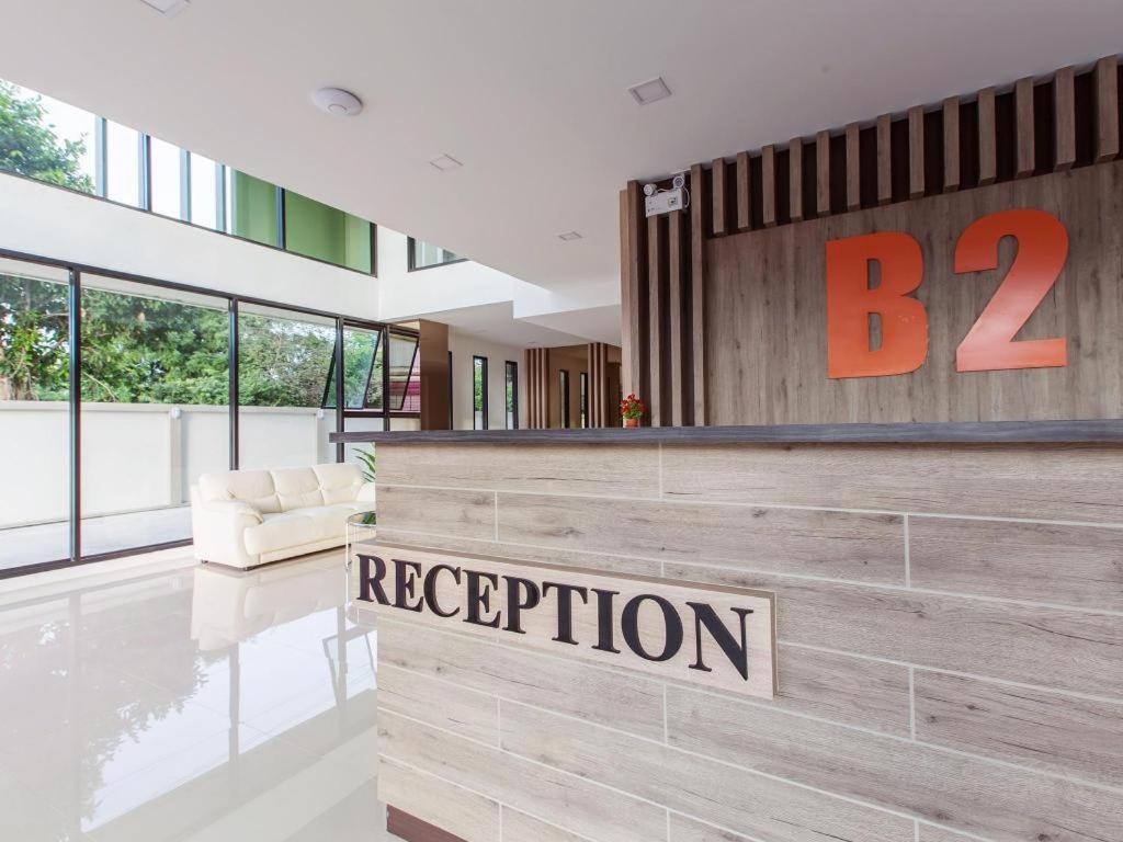 B2 Ubon Premier Hotel Ubon Ratchathani Esterno foto
